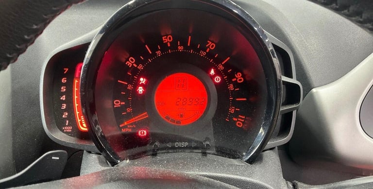 2017 Toyota AYGO 1.0 VVT-i x-play x-shift Euro 6 5dr HATCHBACK Petrol Automatic