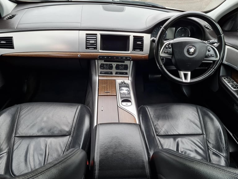 The Ultimate Diesel Automatic 2013 Jaguar XF Luxury Black Leather Interior Stunning Car