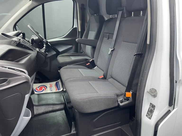 2015 Ford Transit Custom 2.2 TDCi 125ps Low Roof Trend Van PANEL VAN DIESEL Manual