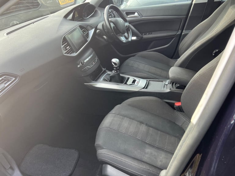 2017 Peugeot 308 1.2 PureTech Allure Euro 6 (s/s) 5dr HATCHBACK Petrol Manual