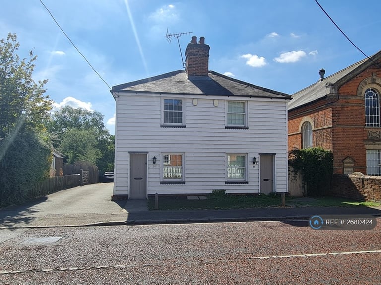 2 bedroom house in High Street, Stock, Ingatestone, CM4 (2 bed) (#2680424)