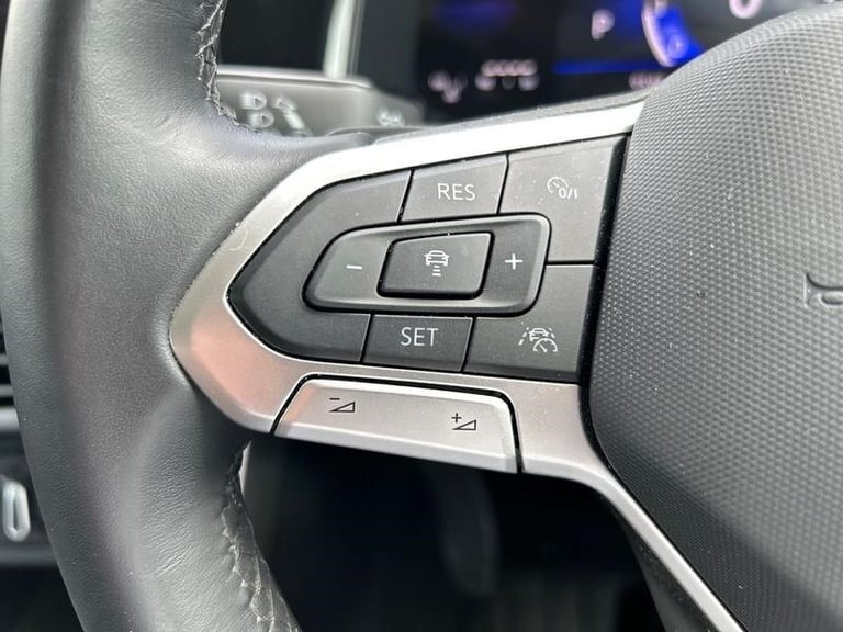 2023 Volkswagen Polo MK6 Facelift (2021) 1.0 TSI 95PS Life DSG Automatic Hatchback Petrol Automatic
