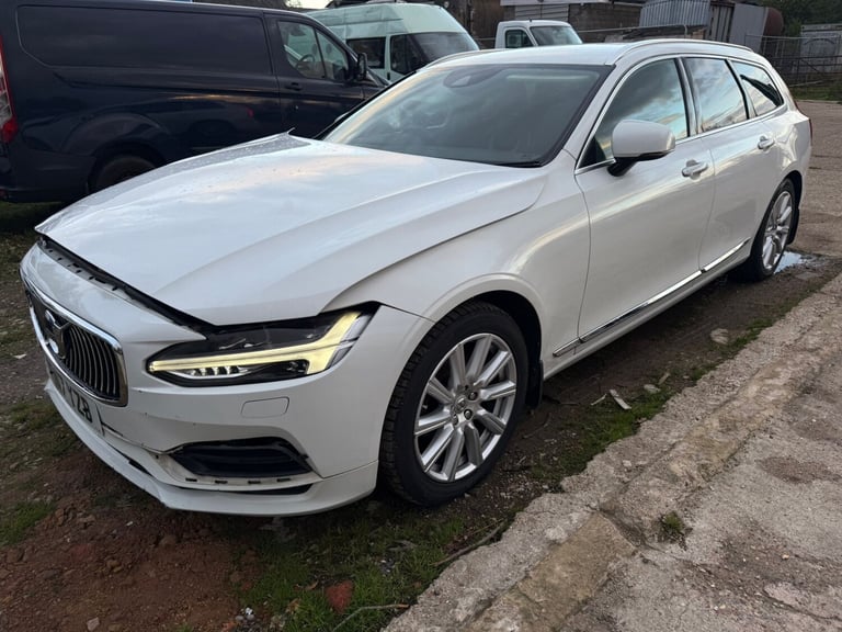 image for 2017 Volvo V90 2.0 D4 Inscription Geartronic Accident Damaged Salvage ESTATE Diesel Automatic