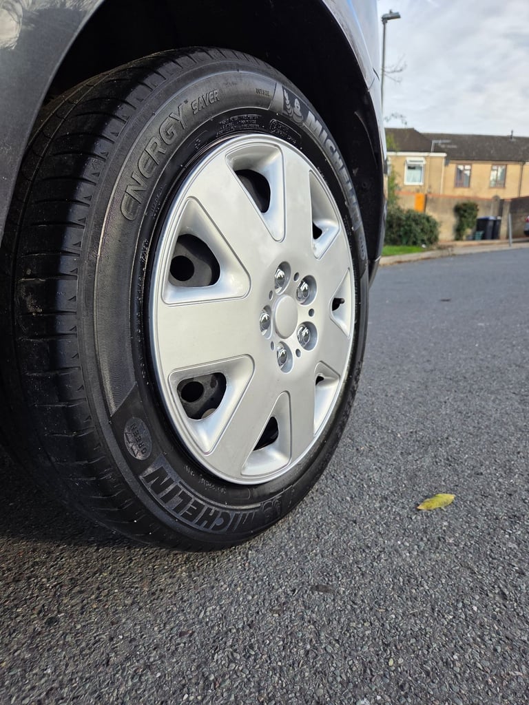 Ford, FOCUS, Hatchback, 2006, Manual, 1596 (cc), 5 doors