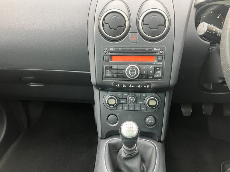 2008 Nissan Qashqai 2.0 dCi Tekna Hatchback 5dr Diesel Manual 2WD (174 g/km 