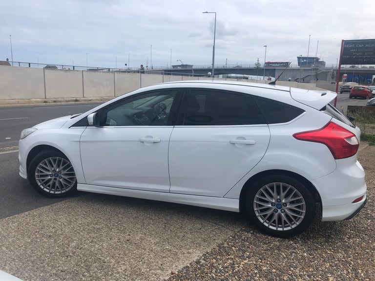 2012 Ford Focus 1.6 182 EcoBoost Zetec S 5dr HATCHBACK Petrol Manual