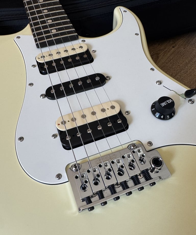 2025 Suhr Standard Roasted HSH Custom - Vintage Yellow - Trades
