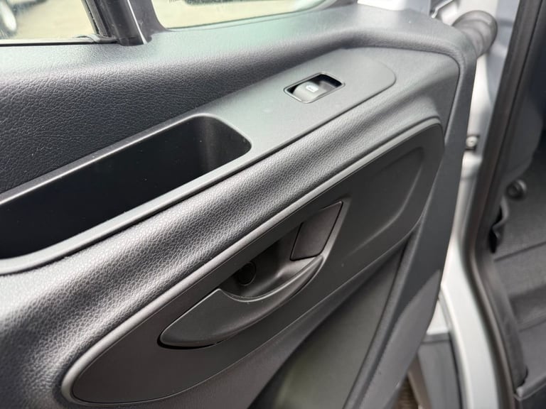 2022 Mercedes-Benz Sprinter 3.5t H2 Progressive Van PANEL VAN DIESEL Manual
