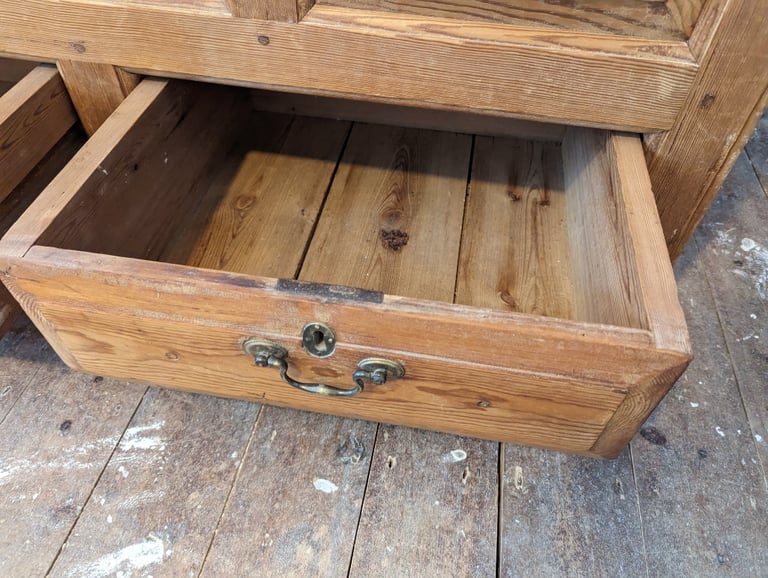 Antique Pine Mule Chest (Blanket Chest)