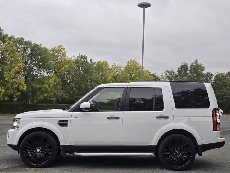 2015 Land Rover Discovery 3.0 SDV6 SE Tech 5dr Auto ESTATE DIESEL Automatic