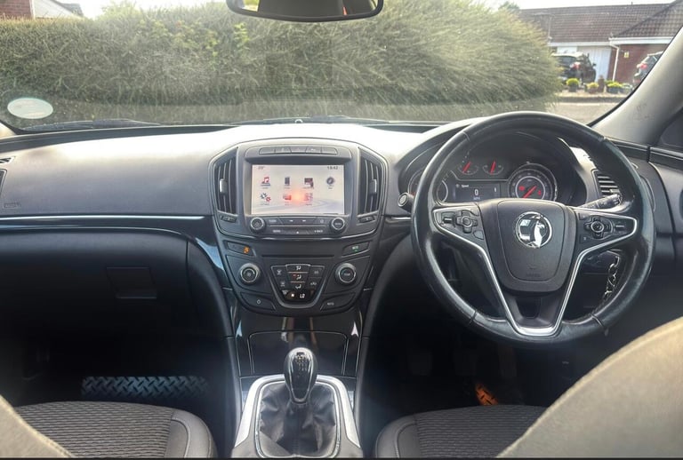 2016 Vauxhall Insignia 2.0 CDTi ecoFLEX Tech Line Euro 6 (s/s) 5dr HATCHBACK Diesel Manual