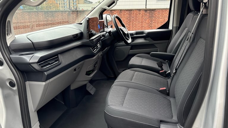 2025 Ford Transit Custom 2.0 EcoBlue 136ps H1 Van Limited Auto PANEL VAN DIESEL Automatic