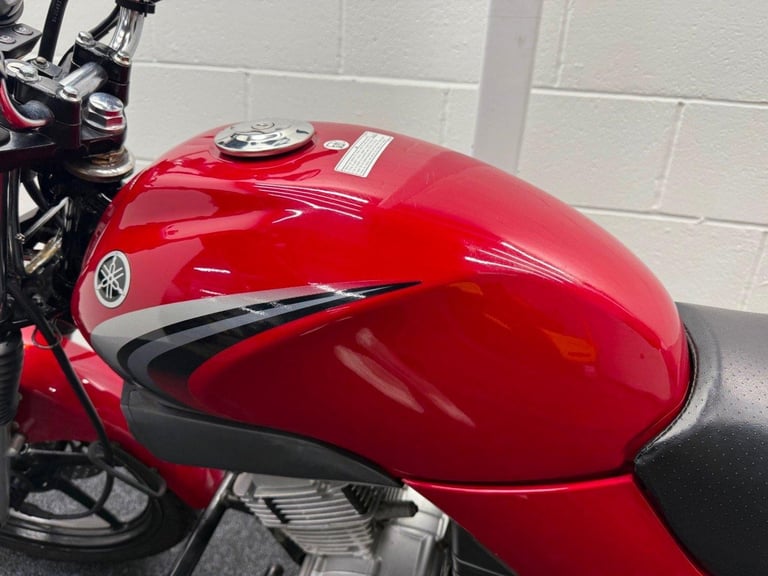 YAMAHA YBR125 - ONLY 7694 MILES! - LONG MOT - LEARNER BIKE 