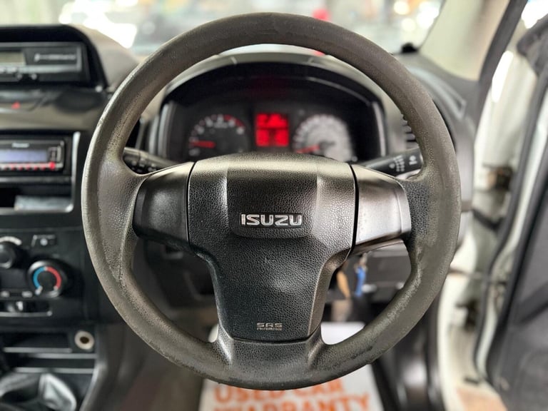 ISUZU D-MAX ISUZU 2.5 TD MANUAL MONSTER 5 2014