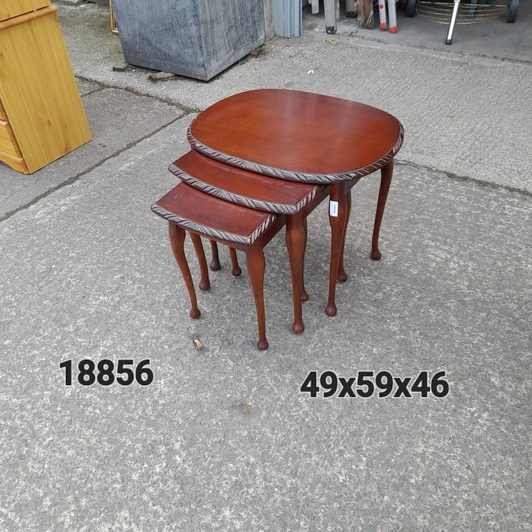 Nest of 3 tables with Queen Anne feet, ref:18856 £25.00
