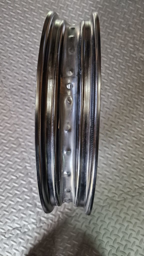 Genuine Triumph Bonneville T120 (Black) Front & Rear wheels