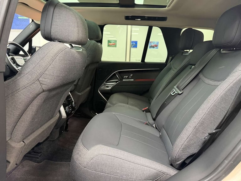 2022 Land Rover Range Rover 3.0 P440e 38.2kWh SE SUV 5dr Petrol Plug-in Hybrid Auto 4WD Euro 6 (s...