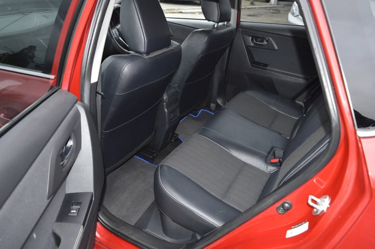 2014 Toyota Auris 1.8 VVTi Hybrid Excel 5dr CVT Auto ONE OWNER SAT NAV  HATCHBACK Petrol/Electric...