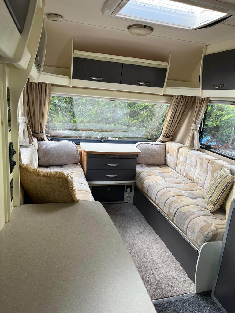 2 berth elldis breeze 452 2010 model. 