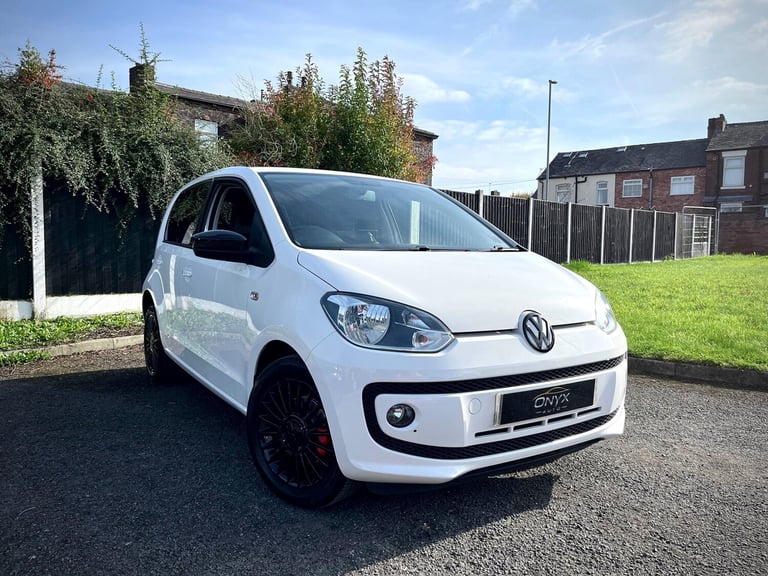 2015 Volkswagen up! 1.0 High up! Euro 5 5dr HATCHBACK Petrol Manual