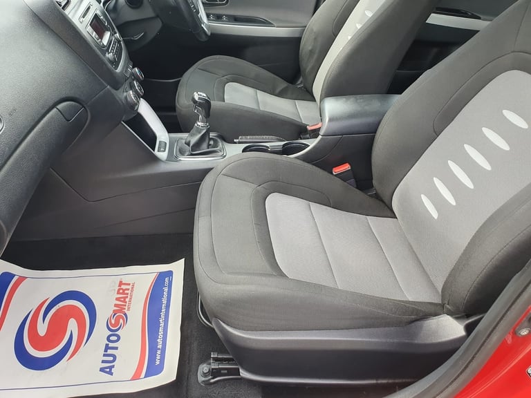 KIA CEED 1.6 CRDi 2 EcoDynamics 5dr Tax £20 Super condition Recent major service
