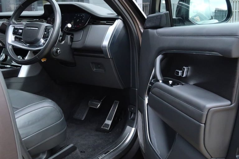 2022 LAND ROVER RANGE ROVER 4.4 P530 V8 FIRST EDITION SUV 5DR PETROL AUTO 4WD