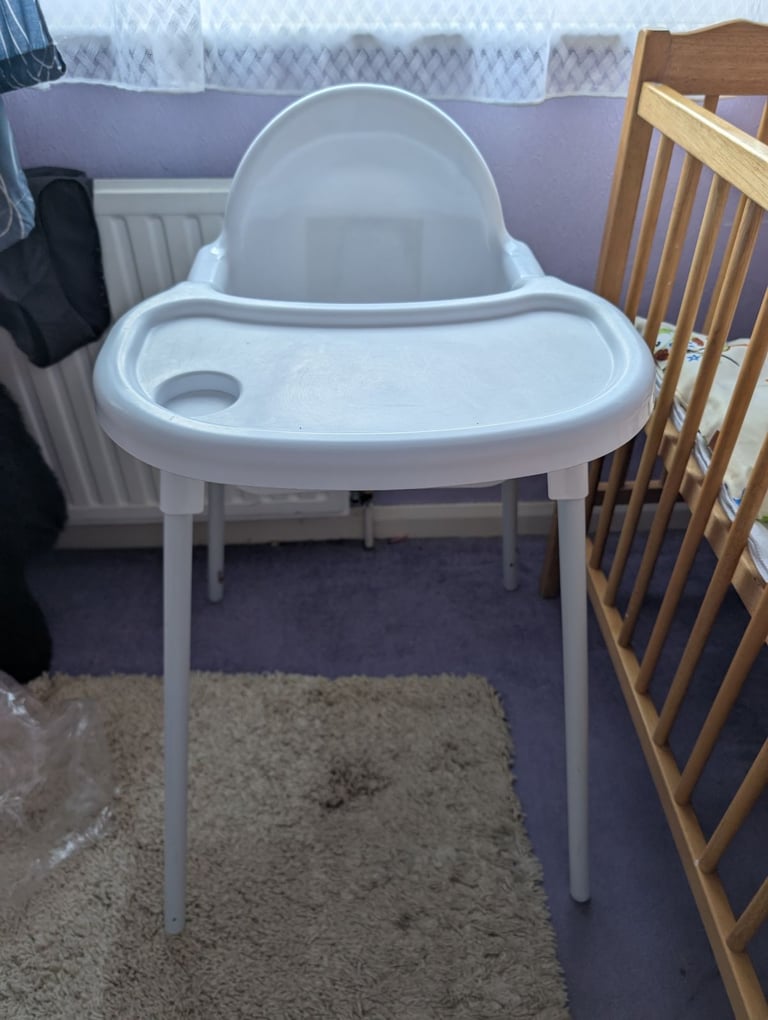 High chair 