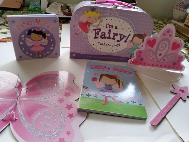 image for Fairy Set in small suitcase (New)