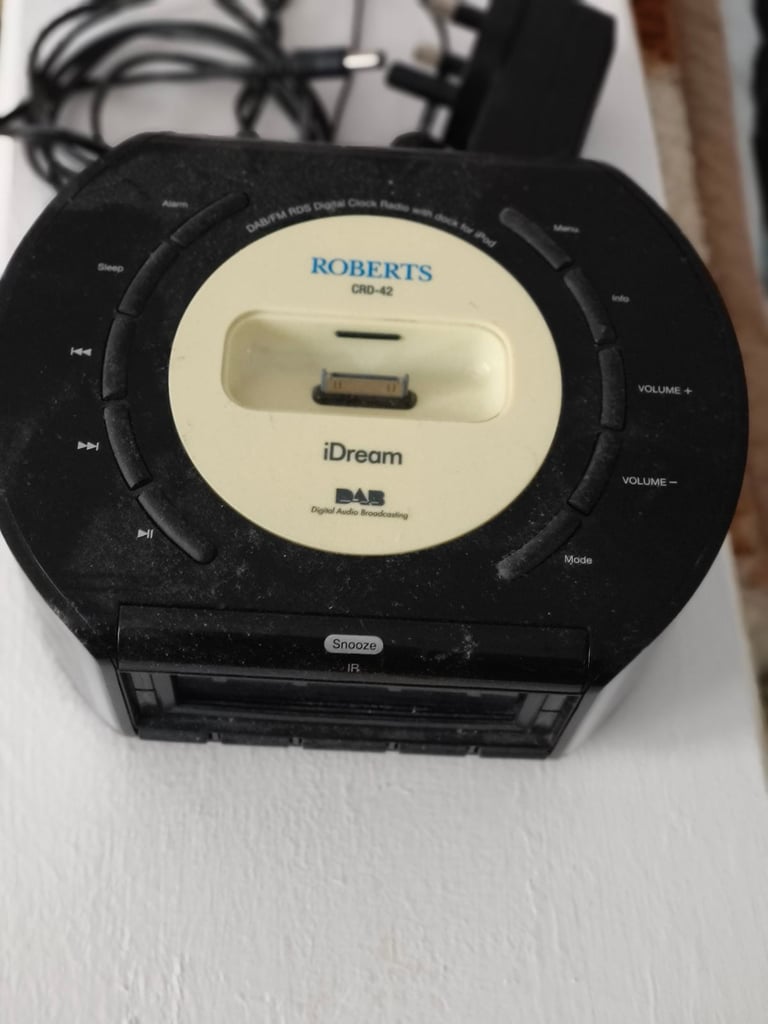 Roberts bedside clockradio
