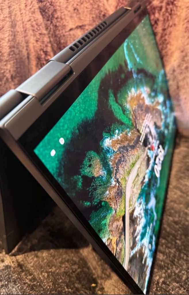 image for Lenovo laptop X1 Yoga Gen 7 *Touch Screen* i7-1260p 16gb mem, 512GB HD