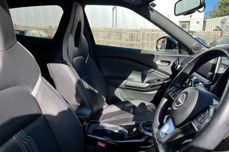 2022 Nissan Juke 1.6 Hybrid Premiere Edition 5dr Auto HATCHBACK PETROL/ELECTRIC Automatic