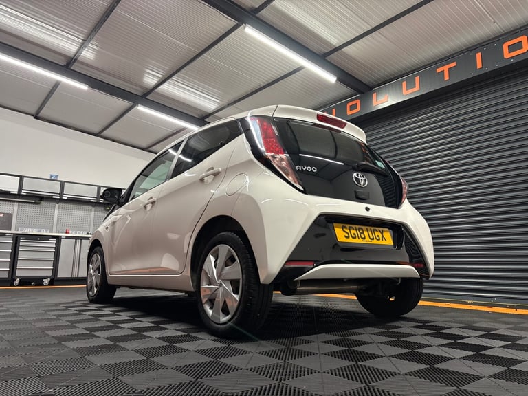 2018 Toyota AYGO 1.0 VVT-i X-Play 5dr HATCHBACK Petrol Manual