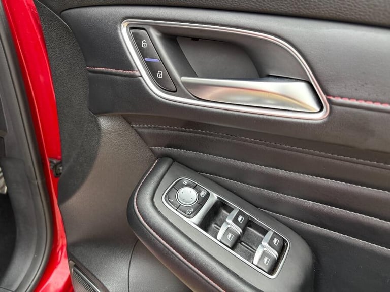 2023 MG MG HS 1.5 T-GDI Trophy SUV 5dr Petrol DCT Euro 6 (s/s) (162 ps) ESTATE Petrol Automatic