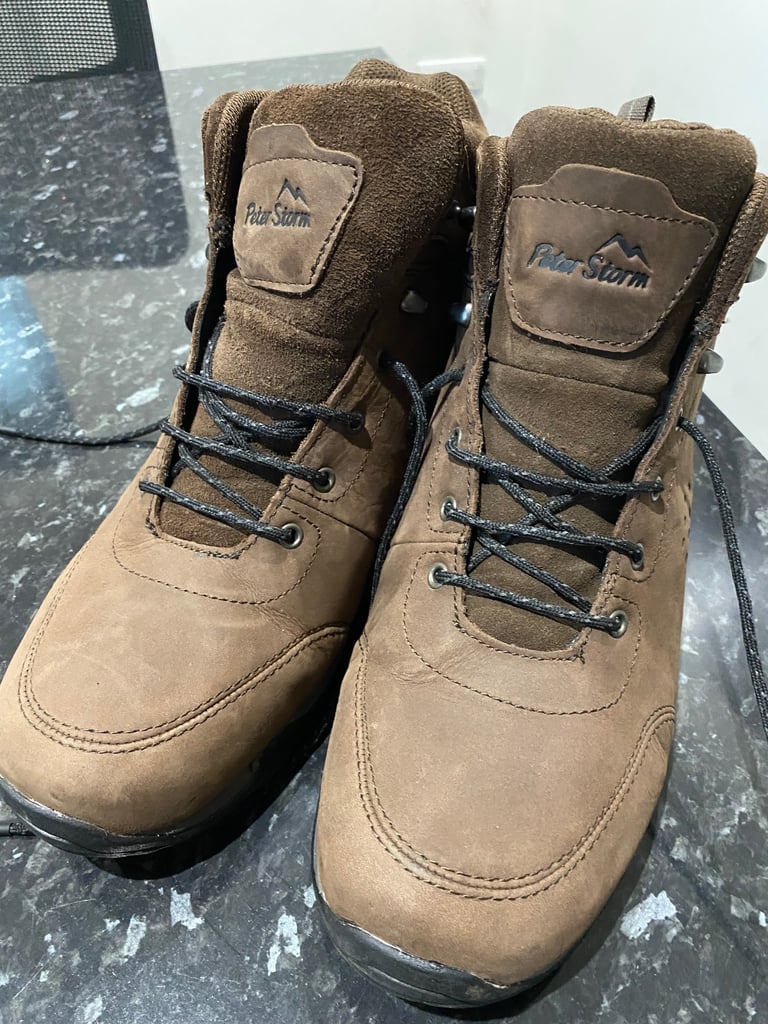 Men’s walking boots size 12