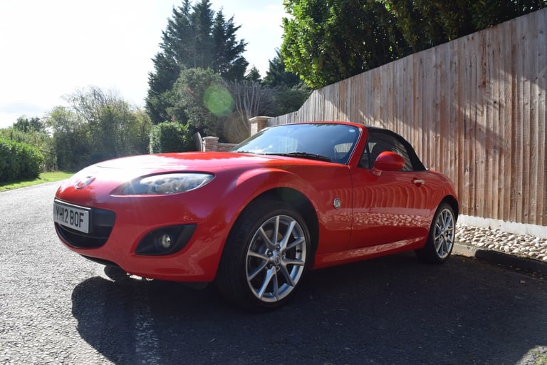 MAZDA MX-5 2.0 i Sport Tech Red Manual Petrol 2012