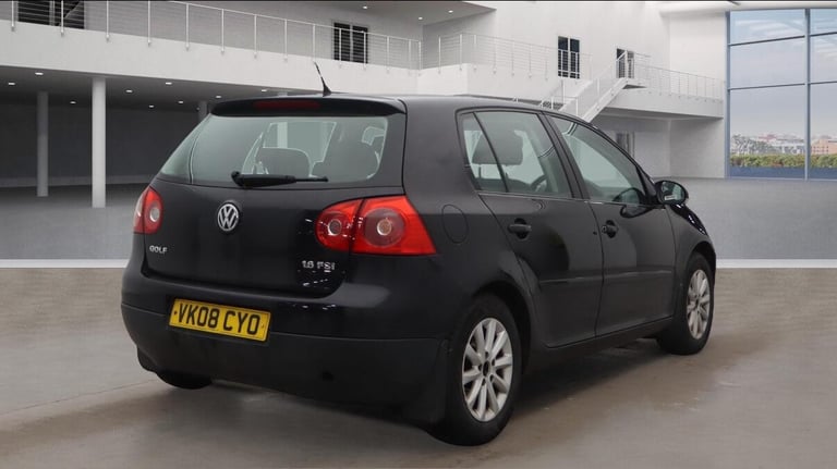 Volkswagen Golf 1.6 FSI Match 5dr Petrol Manual - Image 3
