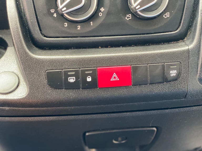 2021 Peugeot Boxer 2.2 BlueHDi 335 Professional L3 H2 Euro 6 (s/s) 5dr PANEL VAN Diesel Manual