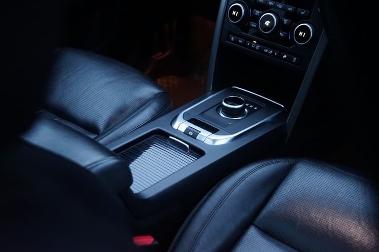 2019 Land Rover Discovery Sport 2.0 TD4 Landmark SUV 5dr Diesel Auto 4WD Euro 6 (s/s) (180 ps) ES...