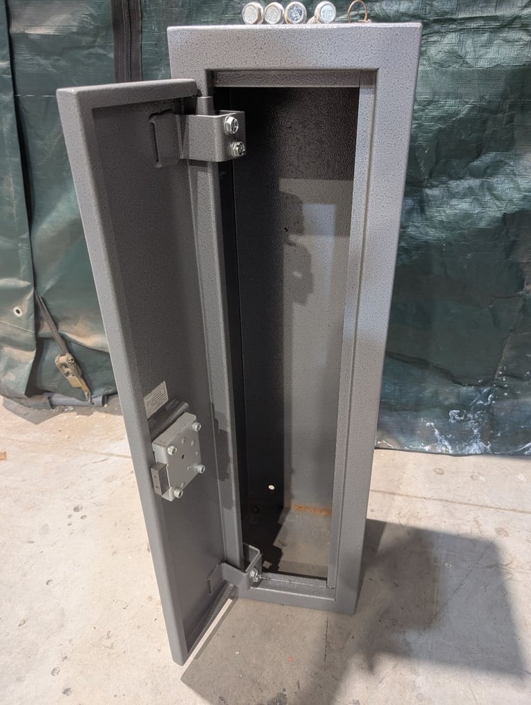 Gun safe/cabinet 
