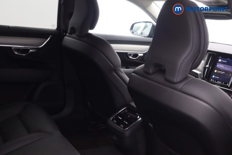 2023 Volvo V90 2.0 B4D Plus Dark 5dr Auto Estate Diesel Automatic
