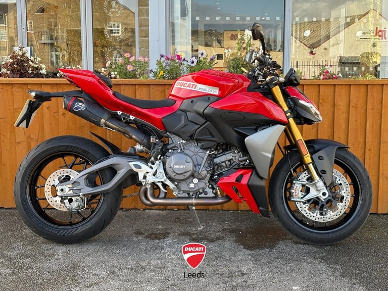 2025 Ducati Streetfighter V2 S with full termi exhaust system