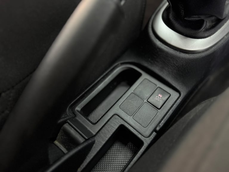 TOYOTA YARIS 1.4 D-4D TR 2012