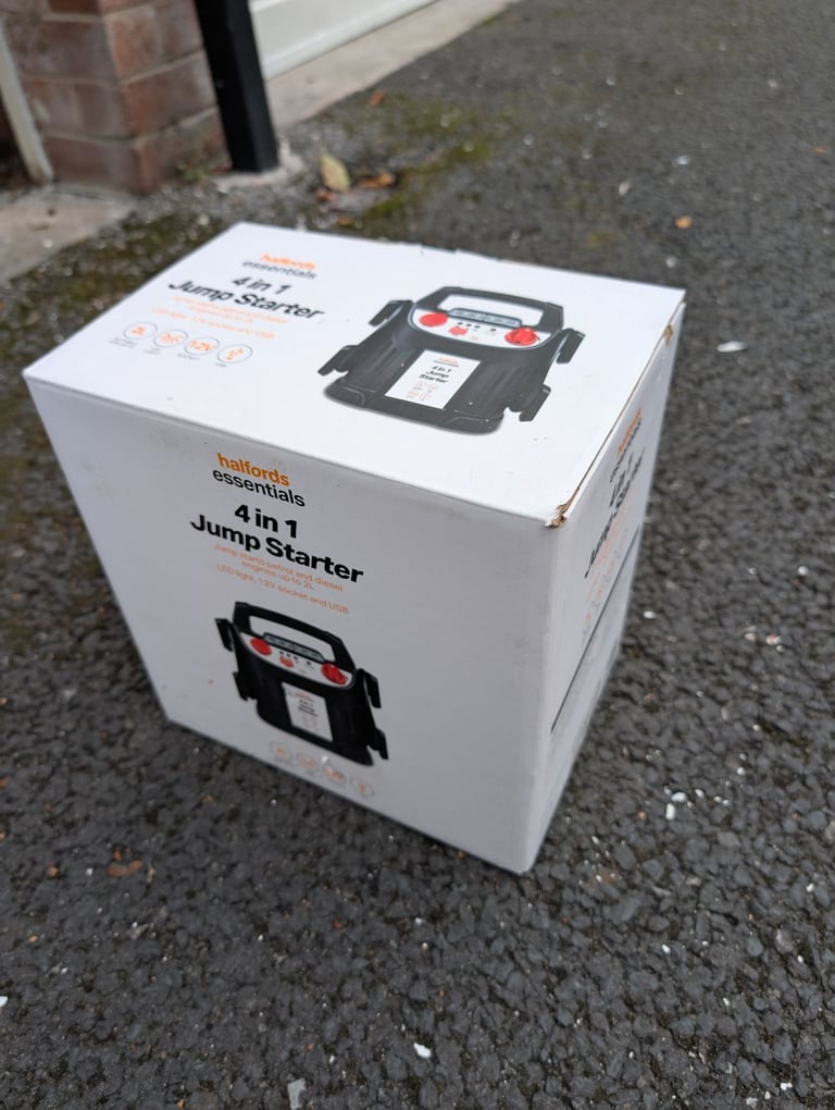 Halfords Essentials 4-in-1 Jump Starter – Excellent Condition