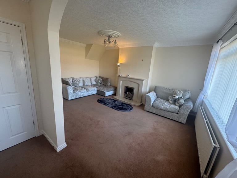 3 Bedroom Dormer Bungalow To Rent (Lovely Location)