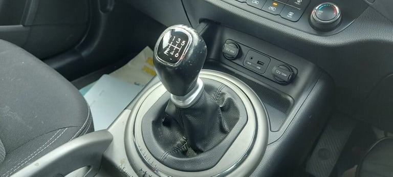2014 Kia Sportage 1.6 1 5d 133 BHP Estate Petrol Manual