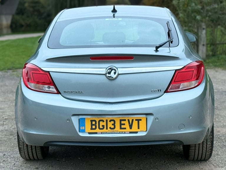 2013 Vauxhall Insignia 2.0 CDTi SE [160] 5dr HATCHBACK Diesel Manual