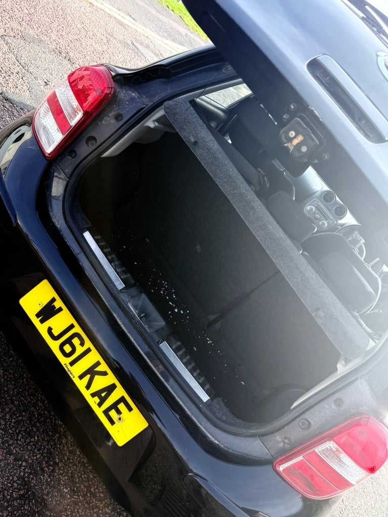 Nissan, MICRA, Hatchback, 2011, Manual, 1198 (cc), 5 doors