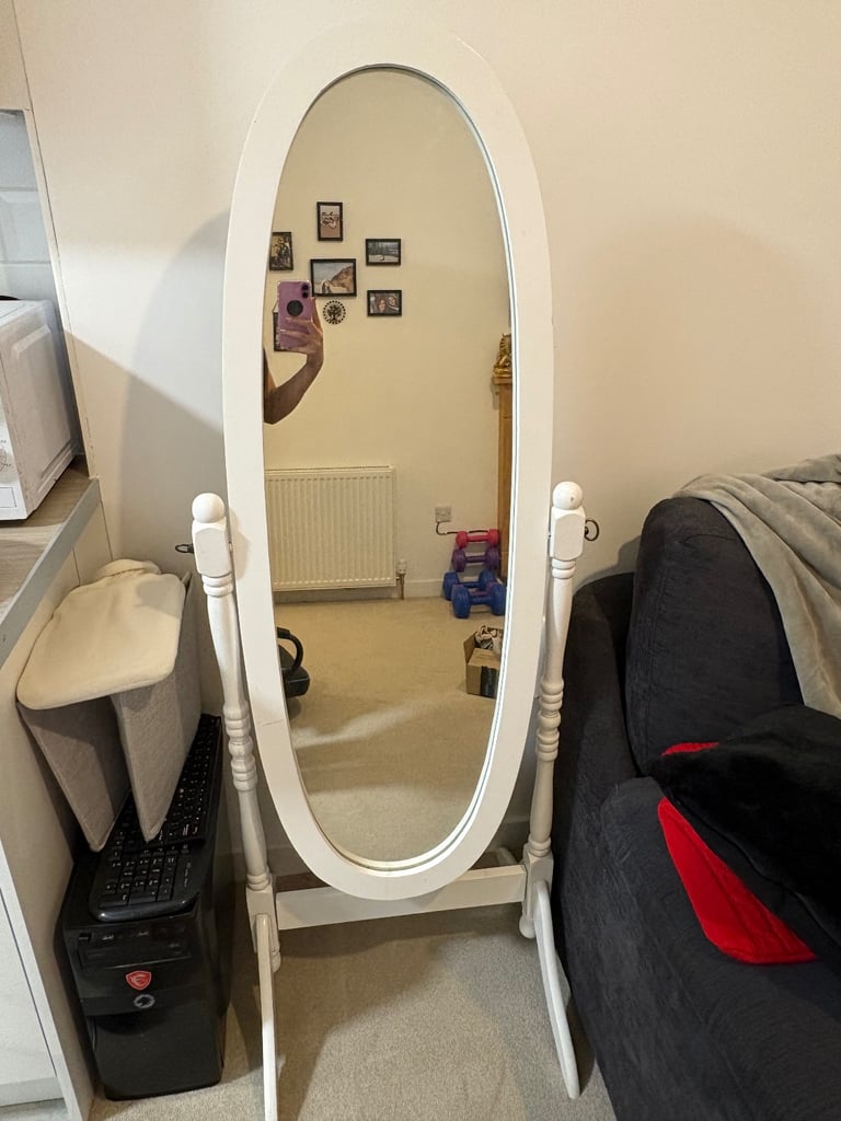 Full length standing mirror 