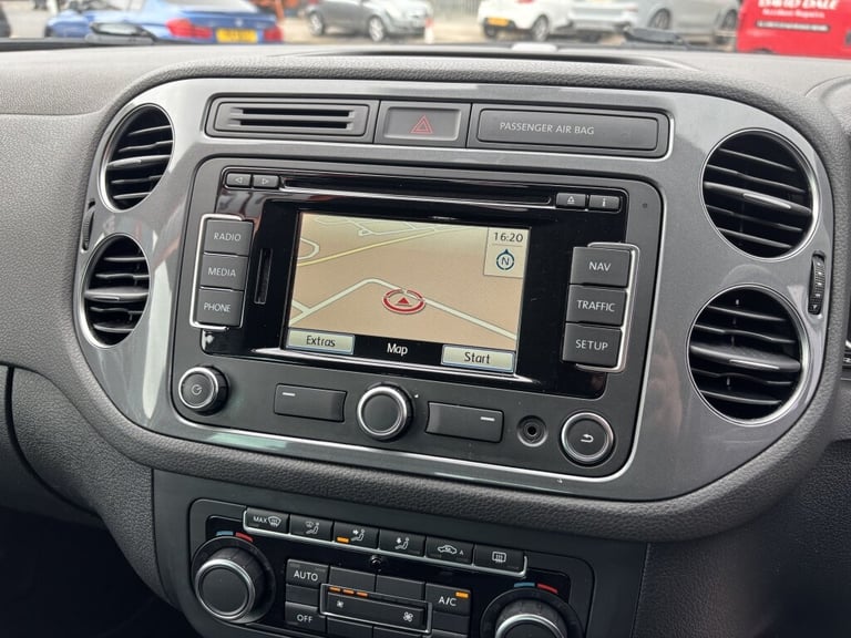 2014 Volkswagen Tiguan 2.0 TDi BlueMotion Tech Match 5dr ESTATE DIESEL Manual