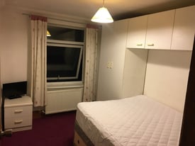 Double Room inc' bills in Shared 4 bed Clean, Quiet House